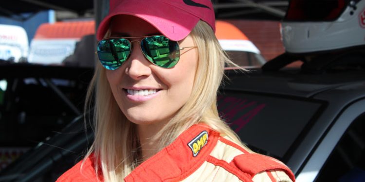 “Τα λέει έξω από τα δόντια” η Δελαγραμμάτικα στο “Πάνω από τα όρια”