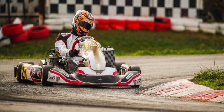 Ο Αλέξανδρος Παπαευθυμίου  στο FIA Karting Academy Trophy 2021