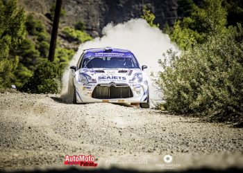 ΕΚΟ Ράλι Ακρόπολις: Οι Παναγιώτης Ρουστέμης και Κωνσταντίνος Νικολόπουλος στο βάθρο με χαμόγελα