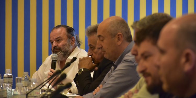 “Επιτροπή των 5”: Πρωτοφανείς οι “παροχές” του Μ. Ηλιόπουλου στην Κύμη