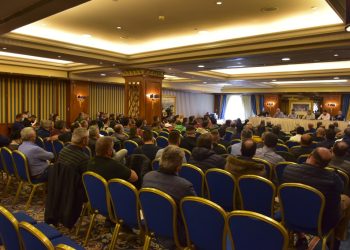 Θα γίνω λίγο κακός: Διελύθη εις τα εξ ων συνετέθη