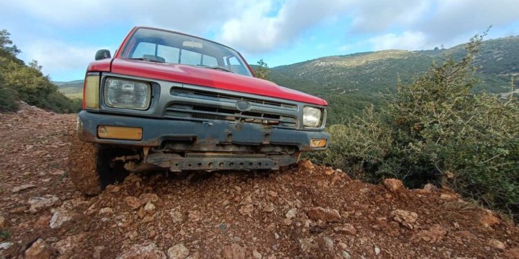 Λέσχη 4χ4 Πάτρας: Μέλη προχώρησαν σε ακόμα έναν απεγκλωβισμό στο χωριό Καταρράκτης