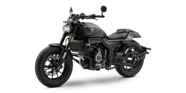 VOGE CU525: Καρδιά Bobber, ψυχή ταξιδευτή