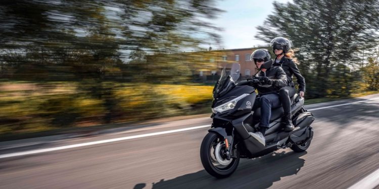 Voge SR4 Max Smart: Ολοκλήρωση στην πολυτέλεια