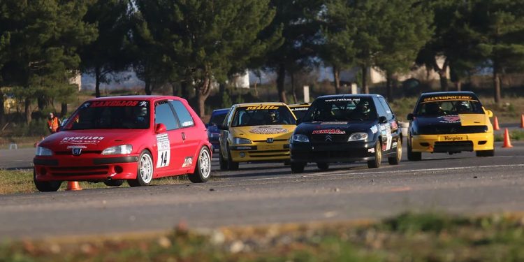 Με 45 οδηγούς στην επανεκκίνηση του Πανελληνίου Πρωταθλήματος Ταχύτητας, στην Τρίπολη!