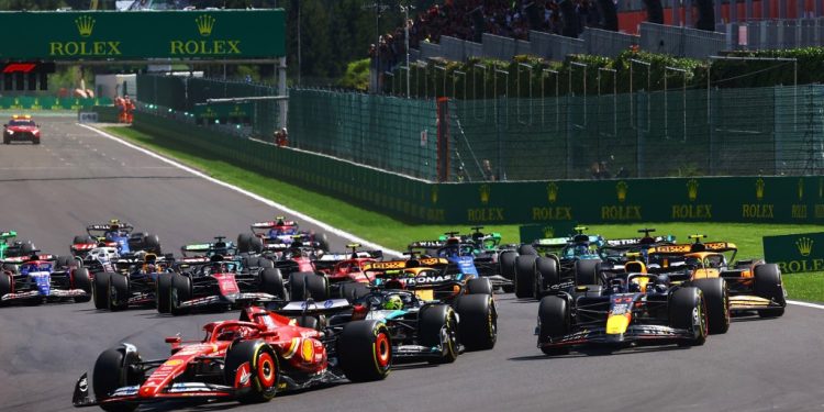 «FORMULA 1»: Ανατρεπτική νίκη του ΛΙΟΥΙΣ ΧΑΜΙΛΤΟΝ στο 14ο GRAND PRIX στο ΒΕΛΓΙΟ