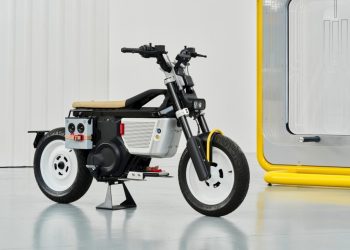 Η BMW Motorrad παρουσίασε το BMW CE 02 x VAGABUND