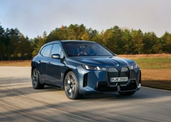 Η νέα BMW iX
