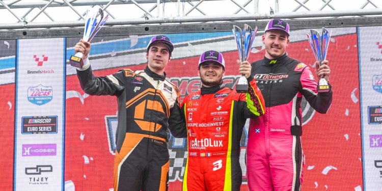 Εκπληκτικό φινάλε στο Brands Hatch με ακόμα ένα βάθρο για τον Θωμά Κρασώνη