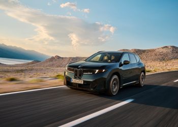 Η νέα BMW iX3 M60 xDrive