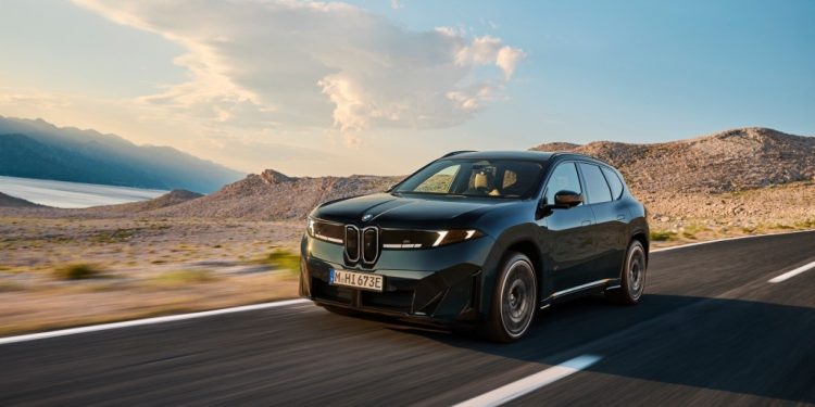 Η νέα BMW iX3 M60 xDrive